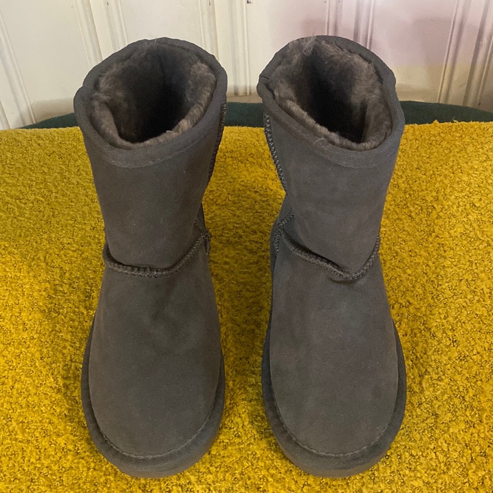 UGG  kids Gray Suede Ankle Boots
